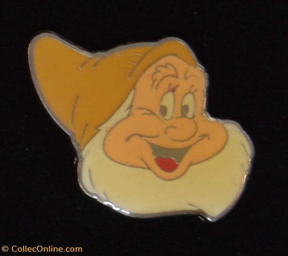 diver pin blanche neige nain 01