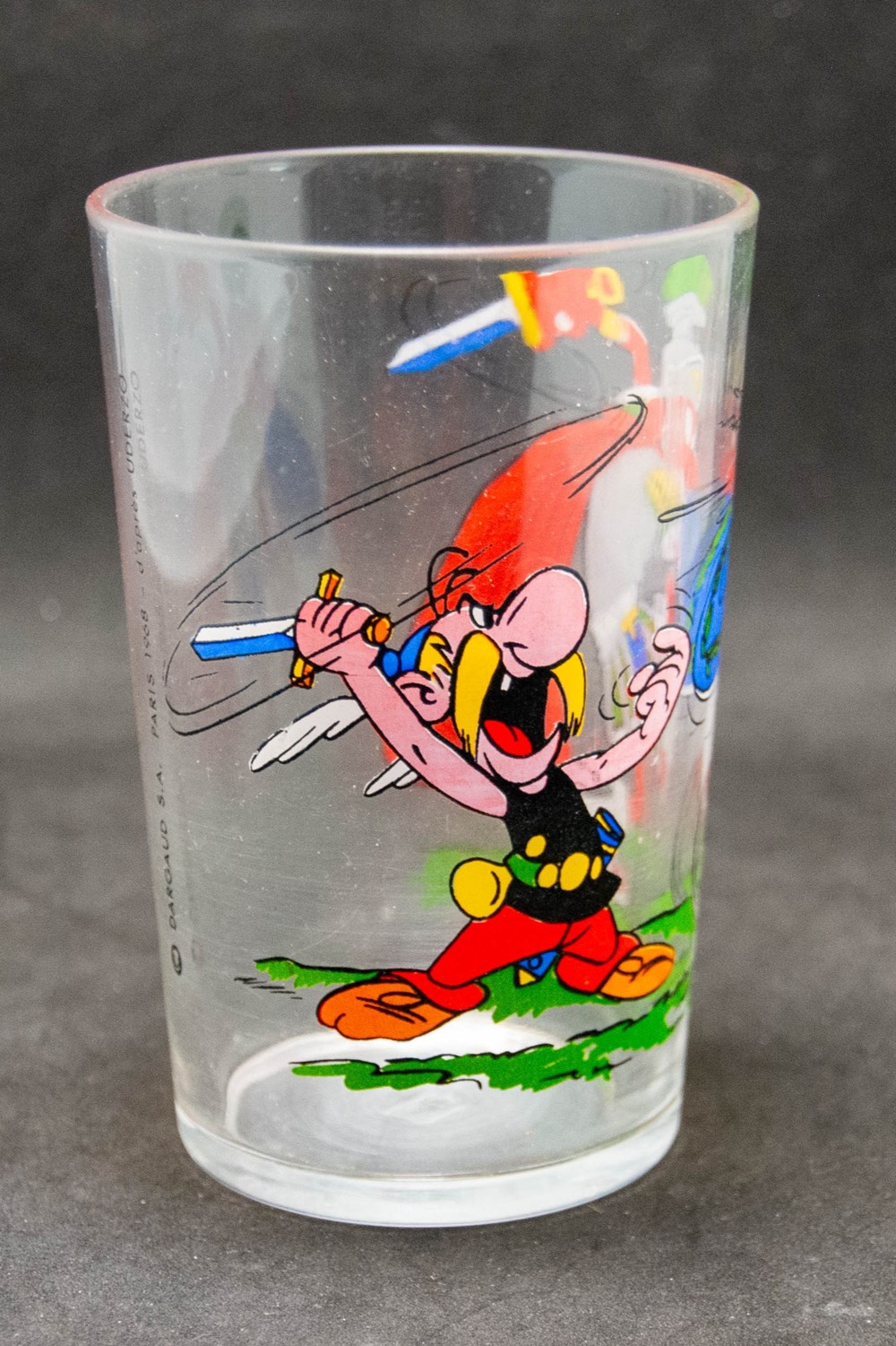 Série 005 - 1968 - Dargaud - Astérix et le centurion art de la table argenterie verres serie 005 1968 dargaud asterix et le centurion