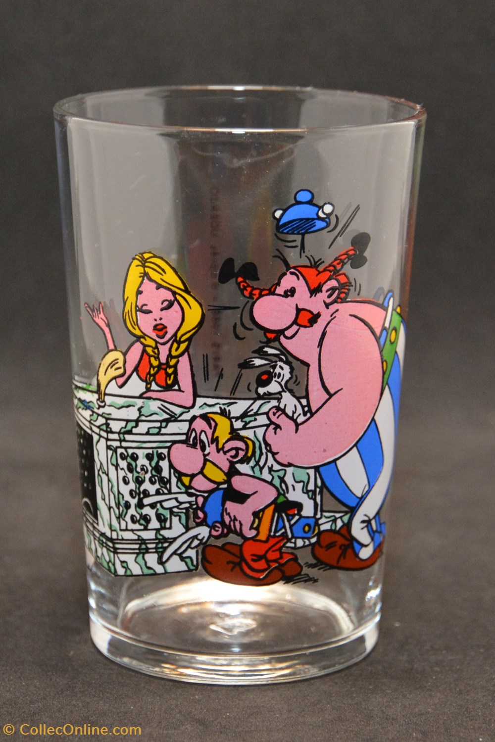 Série 005 - 1968 - Dargaud - Astérix, Obélix et Idéfix art la table argenterie verres serie 005 1968 dargaud asterix obelix et idefix