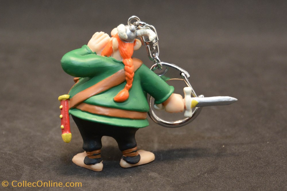 Plastoy - 1997 - 7 cm - Porte-clé Barbe -Rouge 2 figurines plastoy 1997 7 cm porte cle barbe rouge