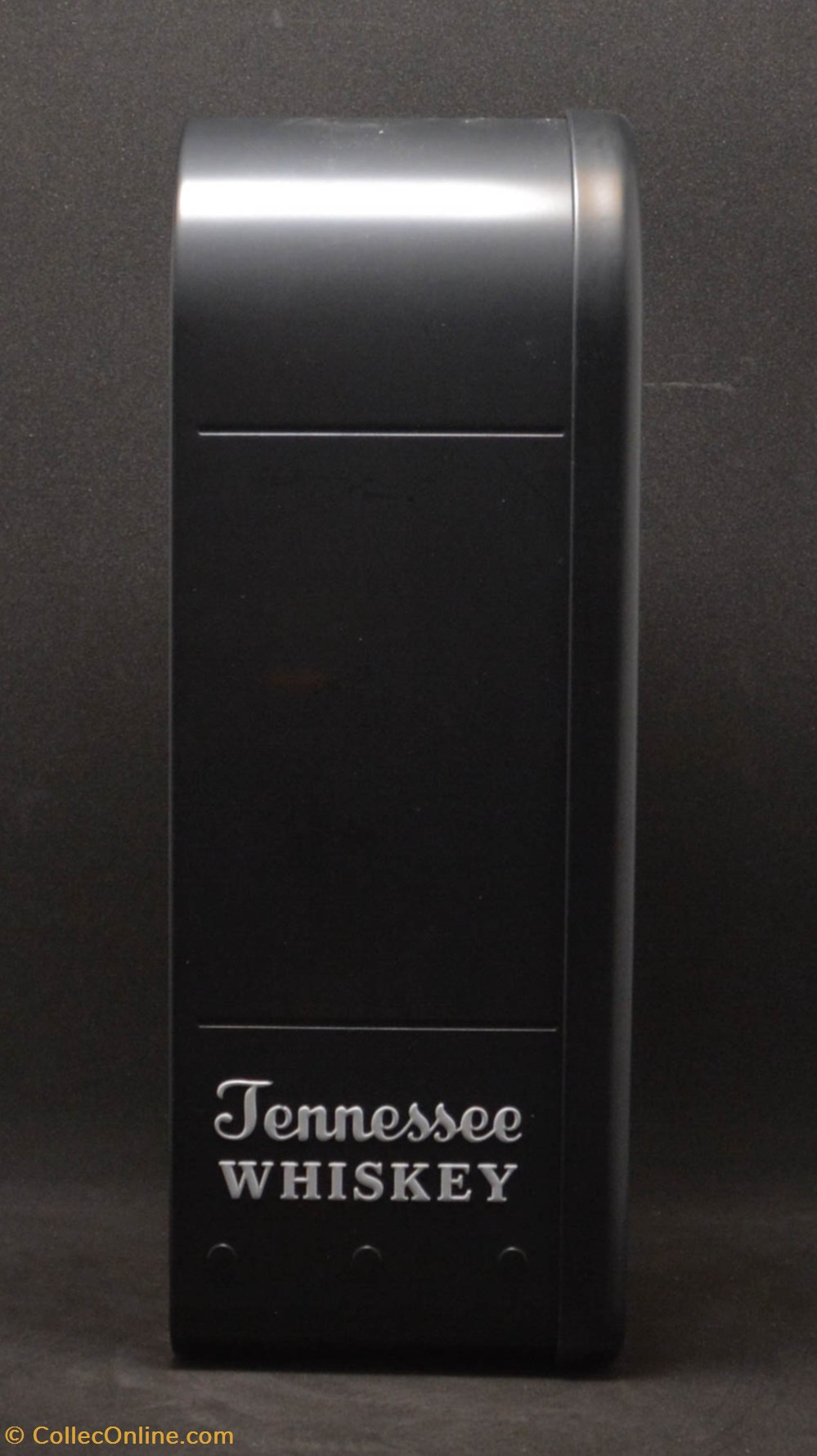 art de la table argenterie bistrot alimentation bouteilles jack danies metal box 05
