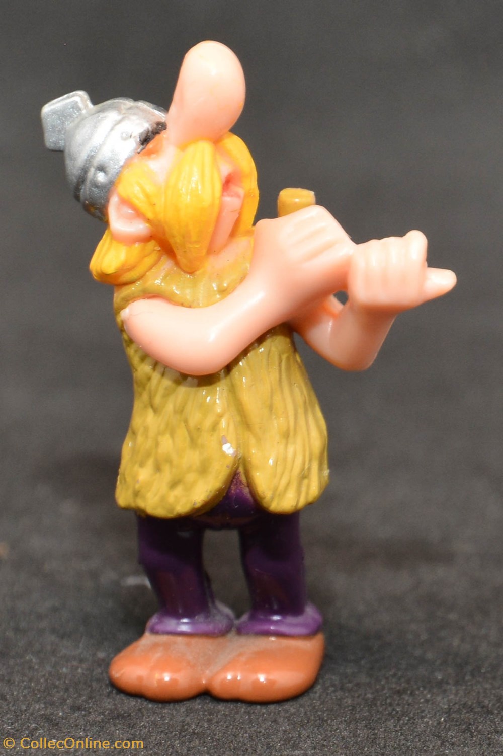Série 03 - Astérix et les romains - 2003 - 01 - Gaulois I portant Idéfix figurines serie 03 asterix et les romains 2003 01 gaulois i portant idefix