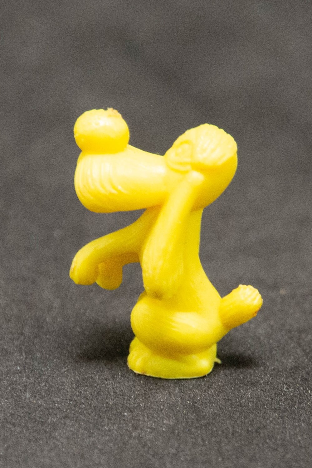 figurines bonbons dupont isigny 1969 04 jaune idefix