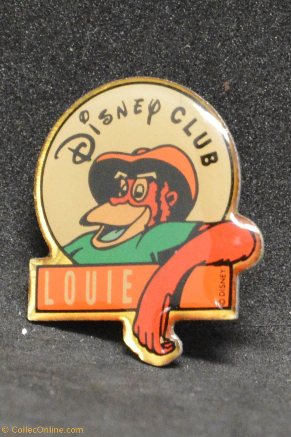 divers pin badges disney club louie