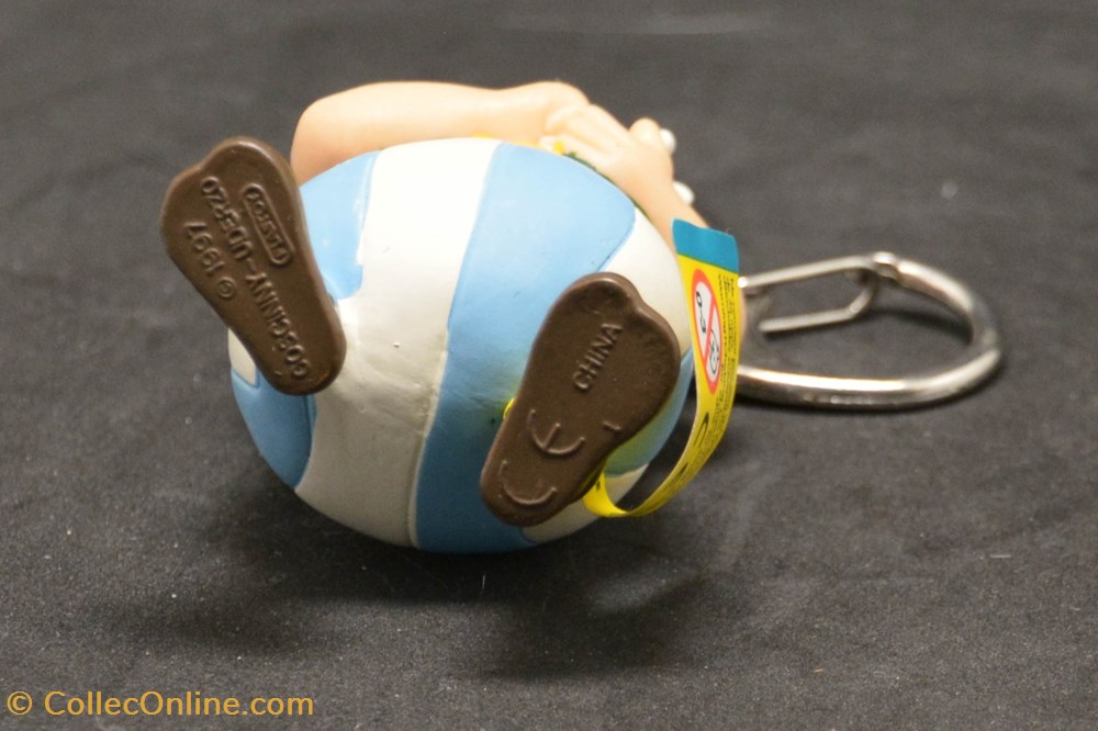 Plastoy - 1997 - 7 cm - Porte-clé Obélix figurines plastoy 1997 7 cm porte cle obelix