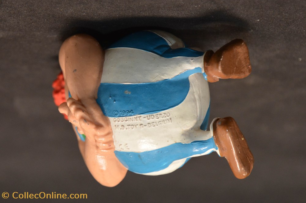 M.D. Toys - 1994 - 7 cm - Obélix 3 figurines m d toys 1994 7 cm obelix