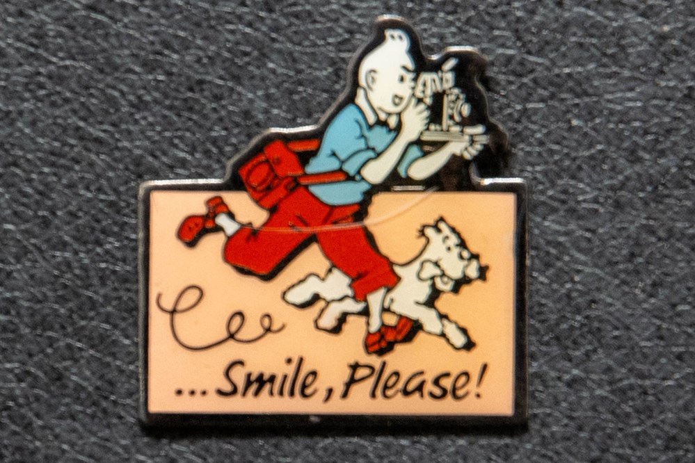 Smile, please - Rose divers pin badges smile please rose