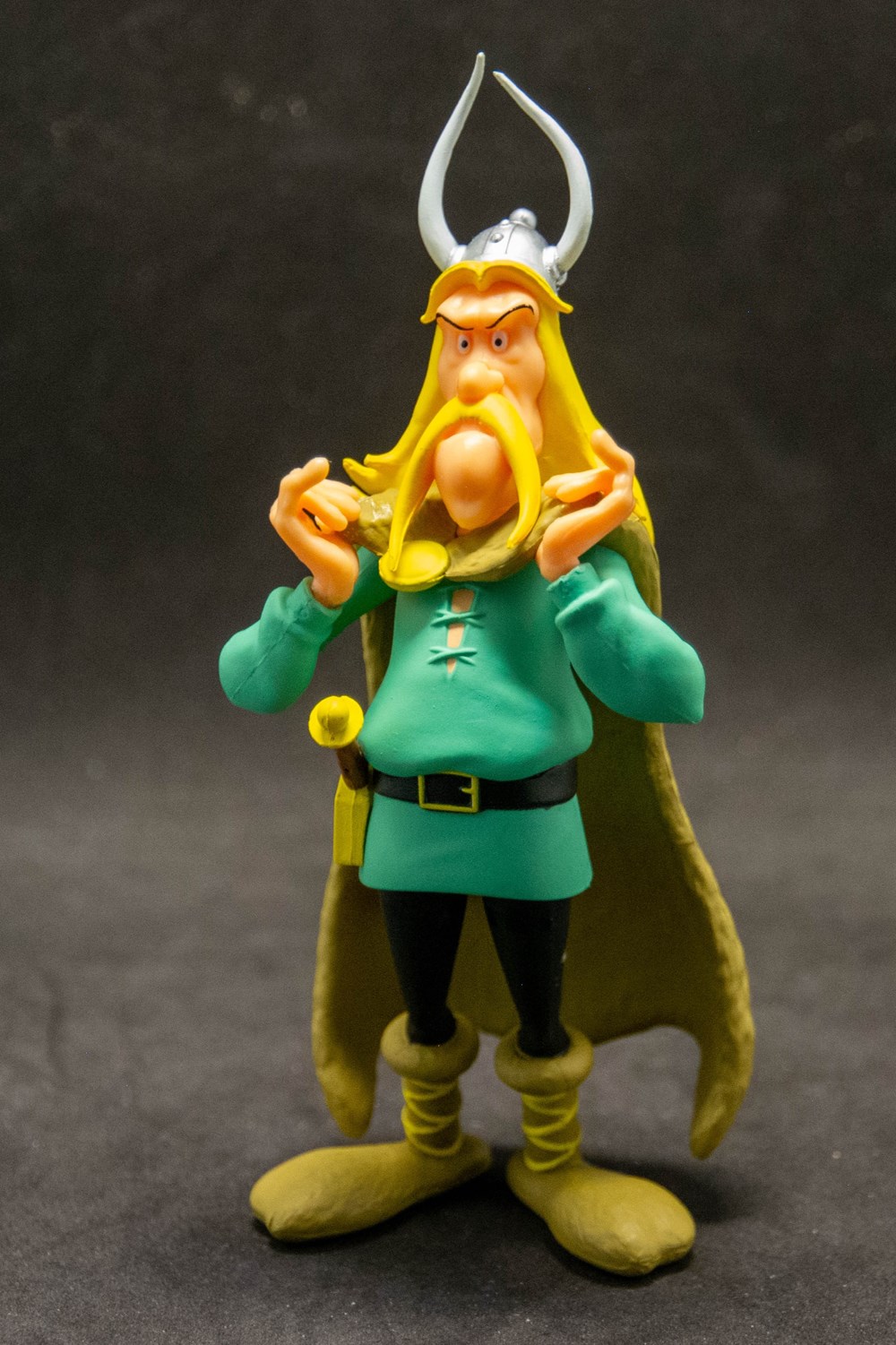 Albert René - 2024 - Kerosen figurines albert rene 2024 kerosen