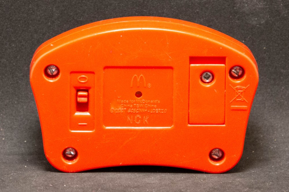 Mc Donald's - 2007 - Happy Meal - Mini console figurines mc donald s 2007 happy meal mini console