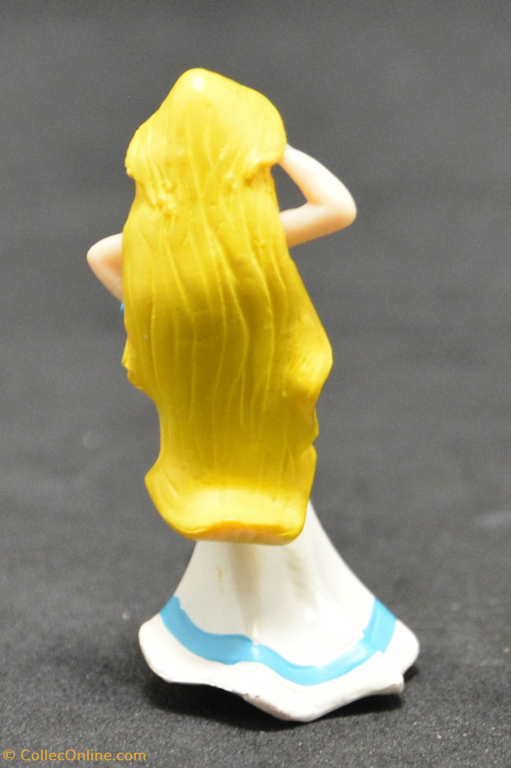 Plastoy - 2006 - 5 cm - Falbala figurines plastoy 2006 5 cm falbala