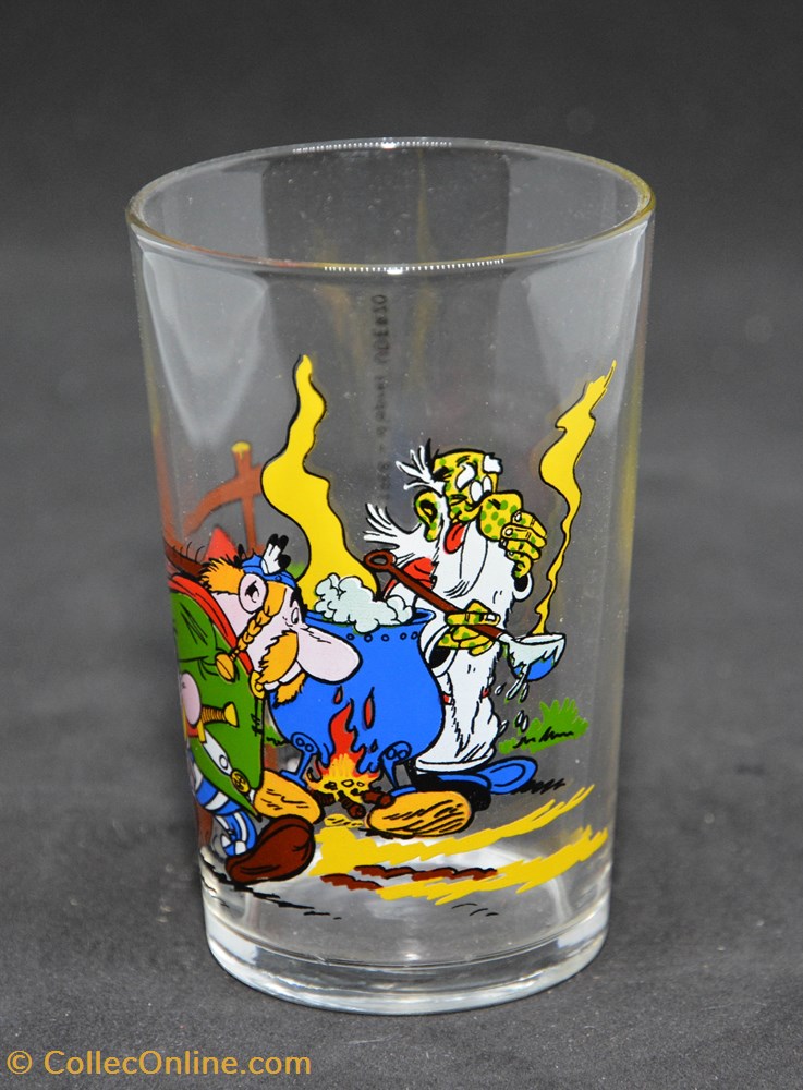 Série 005 - 1968 - Dargaud - Astérix, Abraracourcix et Panoramix 3 art de la table argenterie verres serie 005 1968 dargaud asterix abraracourcix et panoramix