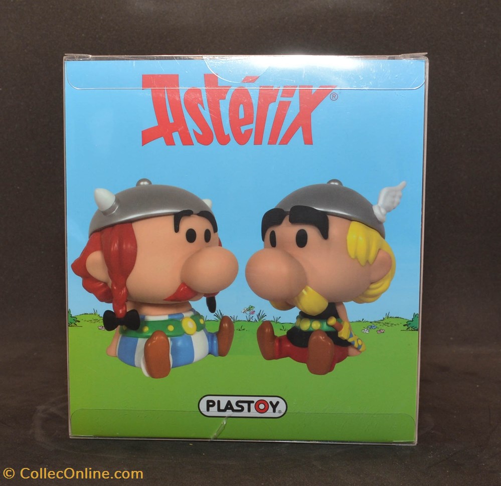 Plastoy - 2020 - Tirelire chibi Obélix 2 figurines plastoy 2020 tirelire chibi obelix