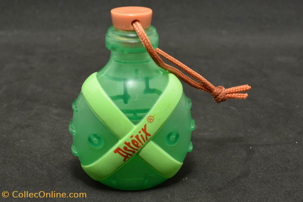 Mc Donald's - 2012 - Happy Meal - Gourde figurines mc donald s 2012 happy meal gourde