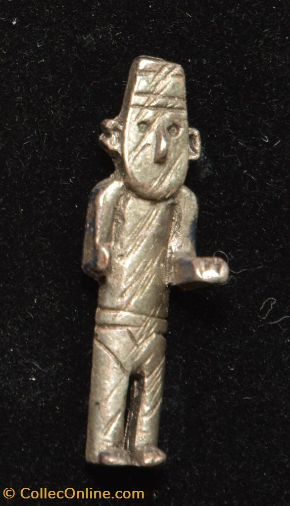 Fétiche Arumbaya en relief diver pin fetiche arumbaya en relief