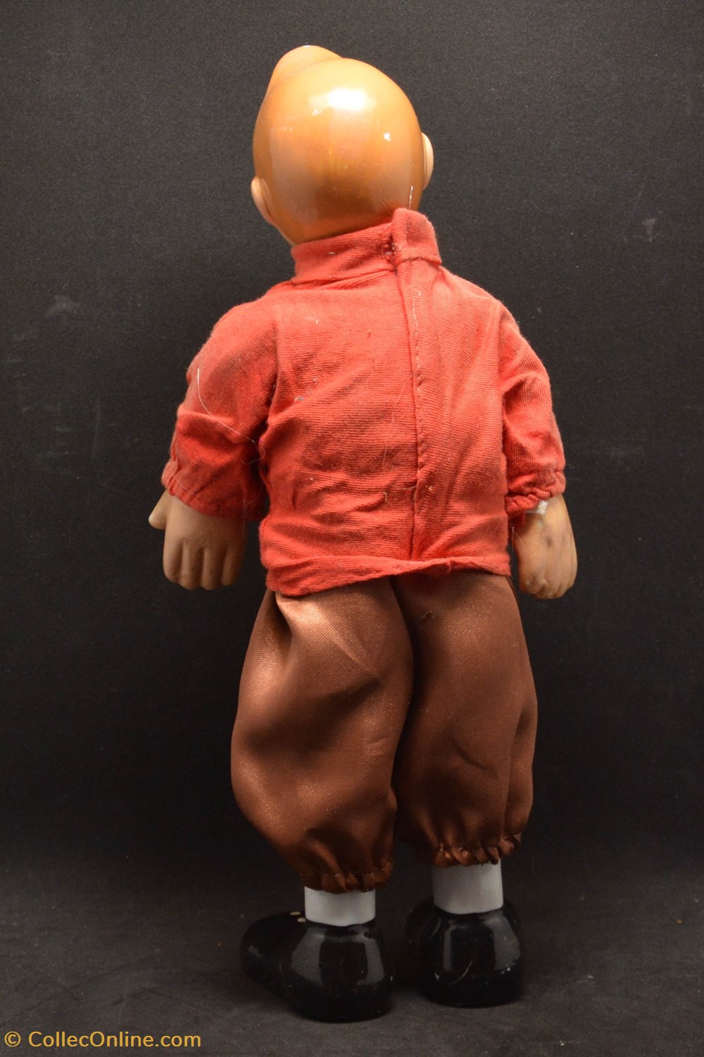 Poupée porcelaine - Tintin pull rouge jeux de societe jouets poupees poupee porcelaine tintin pull rouge