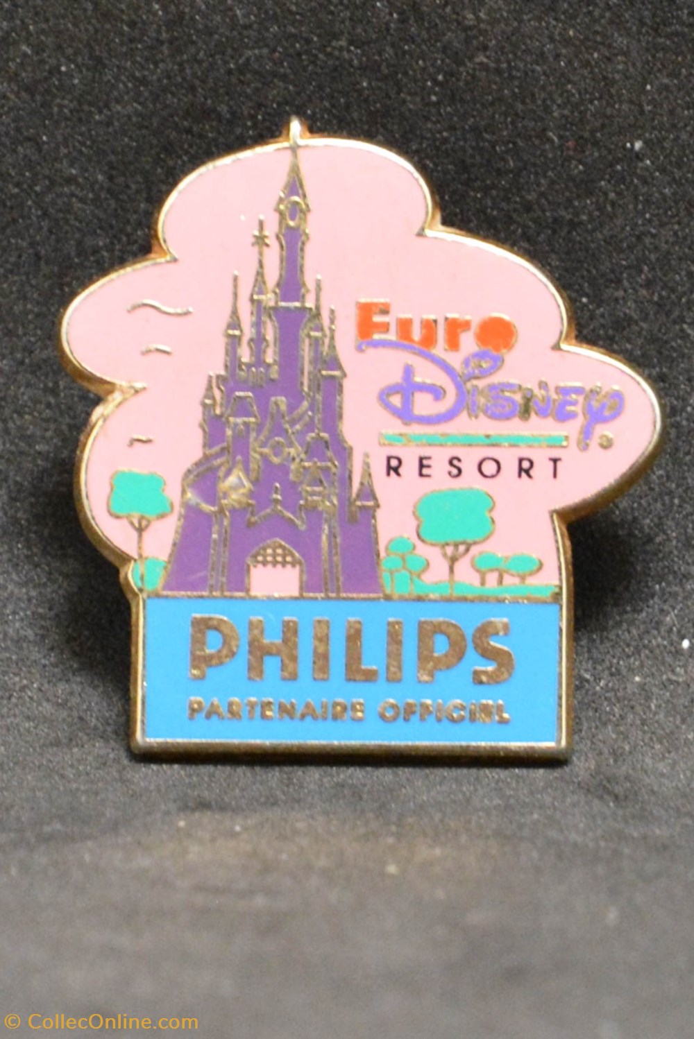 divers pin badges eurodisney philips