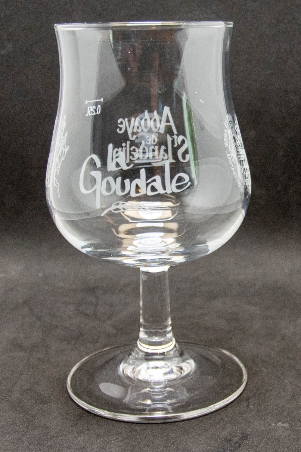 La Goudale - 02 art de table argenterie bistrot alimentation verres la goudale 02