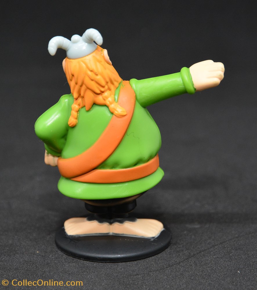 figurines autres 16 barbe rouge