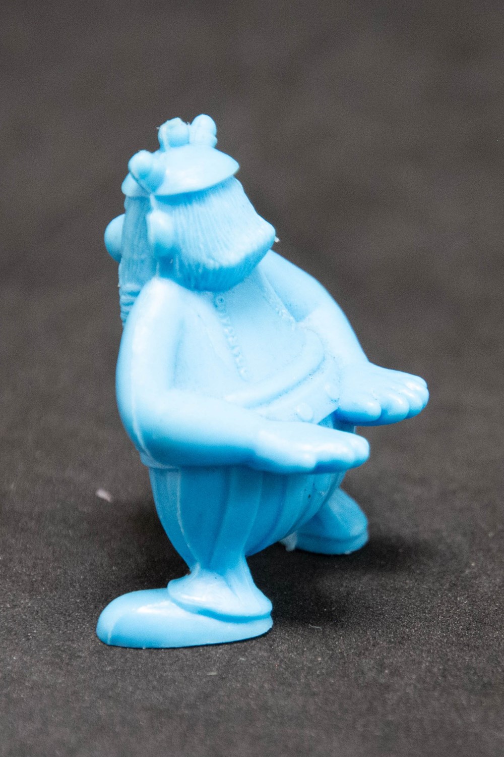 Lessive Lever - 1974 - 02 - Bleu clair - Obélix main dans le dos figurines lessive lever 1974 02 bleu clair obelix main dans le dos