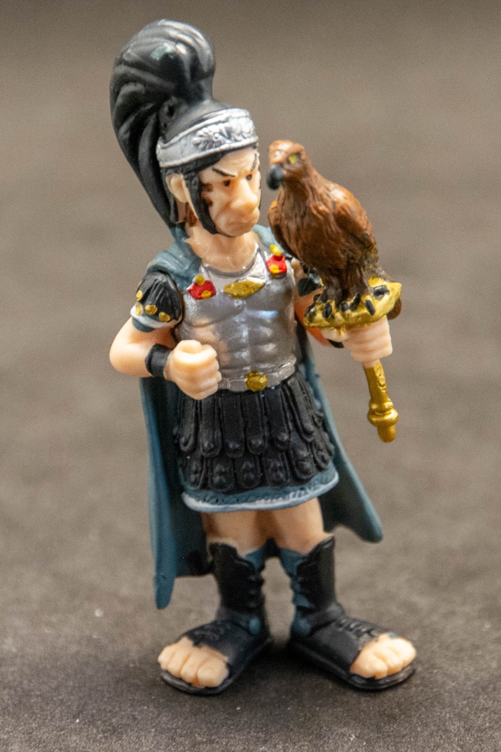Tubo - 2008 - Astérix aux jeux olympiques - Légionnaire aigle figurines tubo 2008 asterix aux jeux olympiques legionnaire aigle