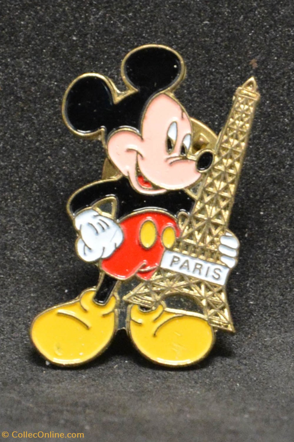 divers pin s badges mickey 18