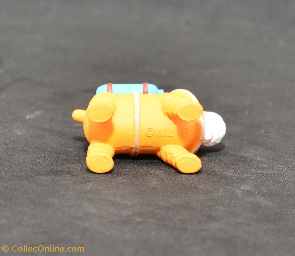figurines moulinsart 2019 milou cosmonaute 3cm ml19