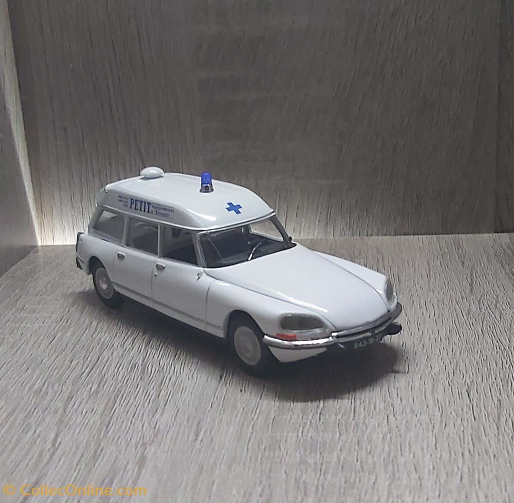 F Citroën DS 20 Véhicule médicalisé Petit modeles reduits voitures f citroen ds 20 vehicule medicalise petit