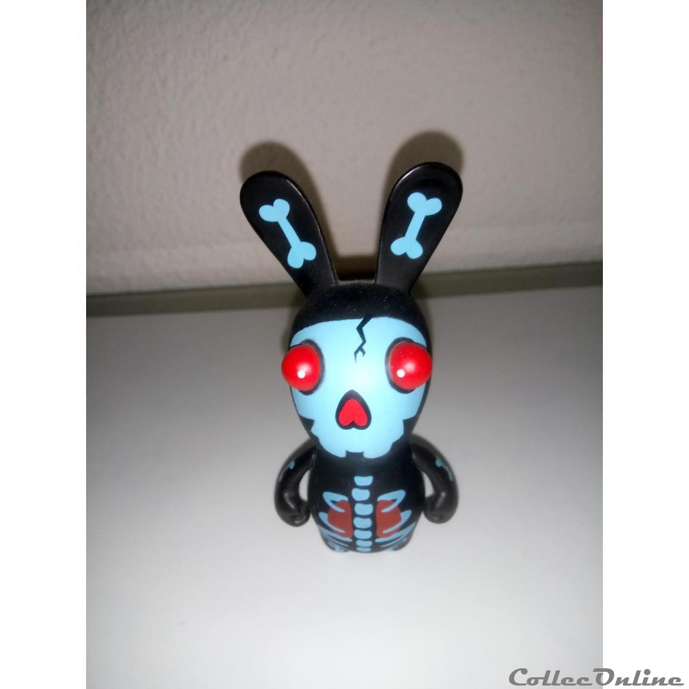 figurine qee