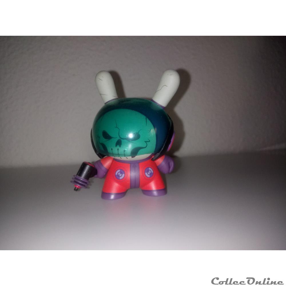 figurine astronaute