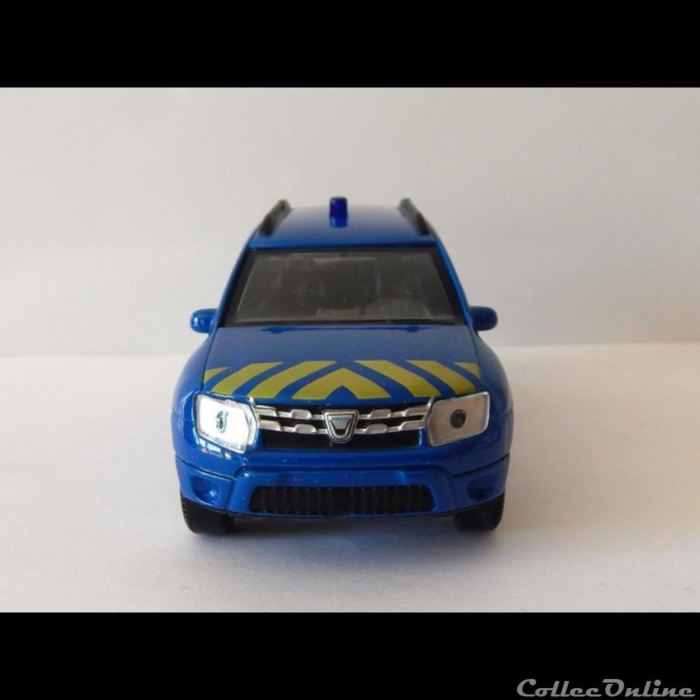 Dacia Duster gendarmerie 4 modeles reduits voitures dacia duster gendarmerie