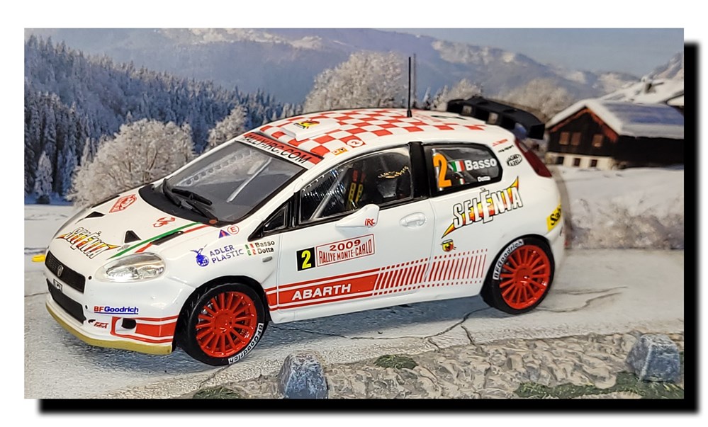 2009 - N°002 - FIAT-Abarth Grande Punto S2000 modeles reduits voitures 2009 n 002 fiat abarth grande punto s2000