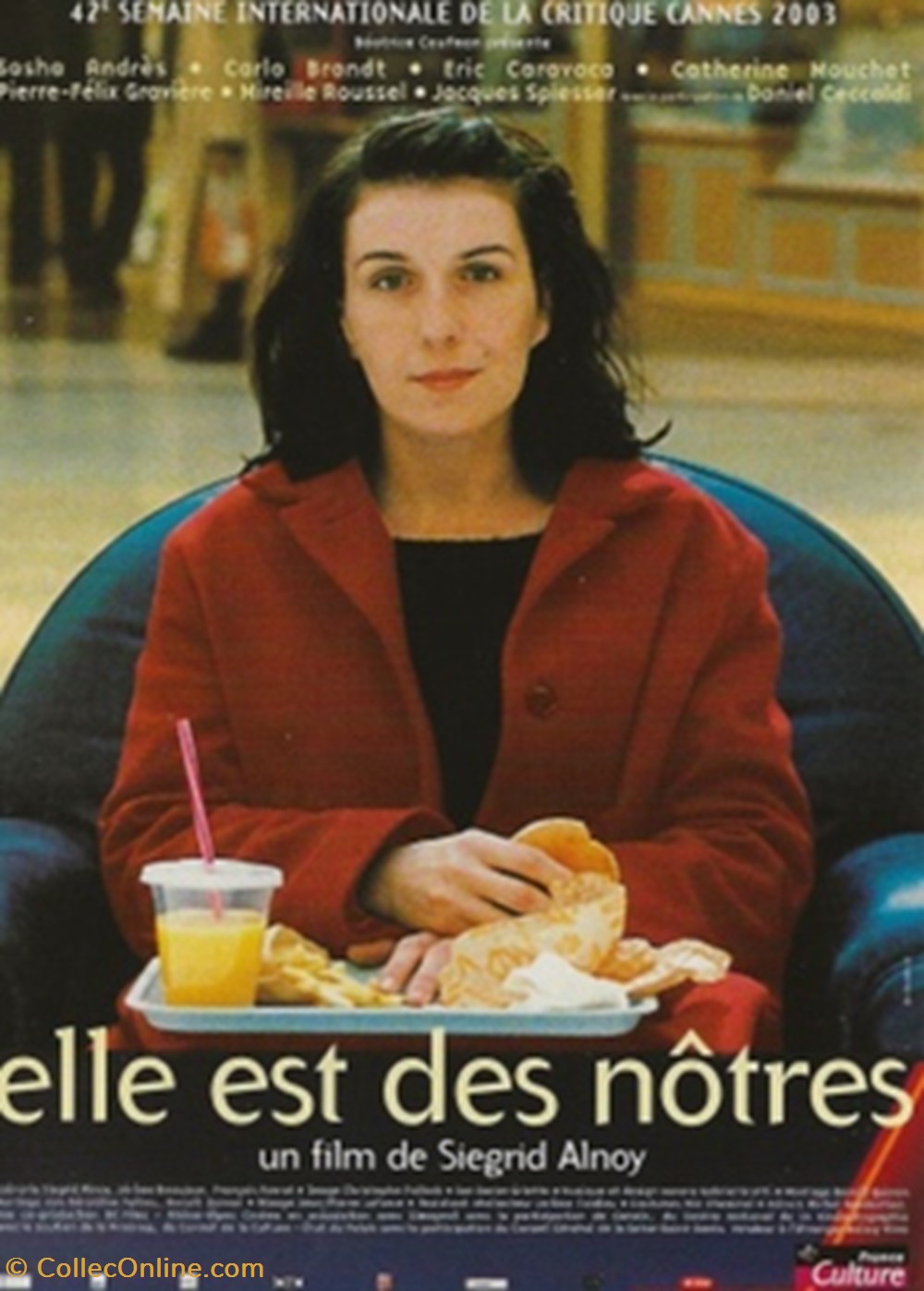 Elle est des nôtres cartes postales autres elle est des notres