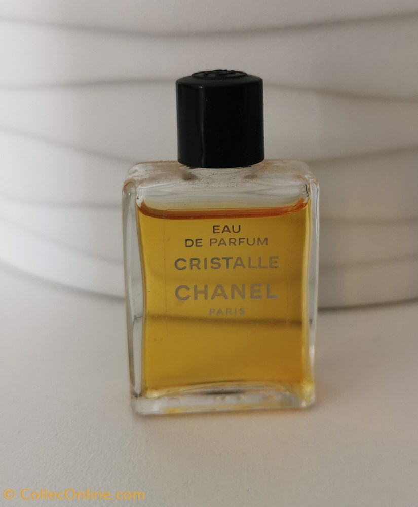 Chanel-Cristalle-edp 4 ml - Perfumes and Beauty - Fragrances - Capacity 4,5  ml