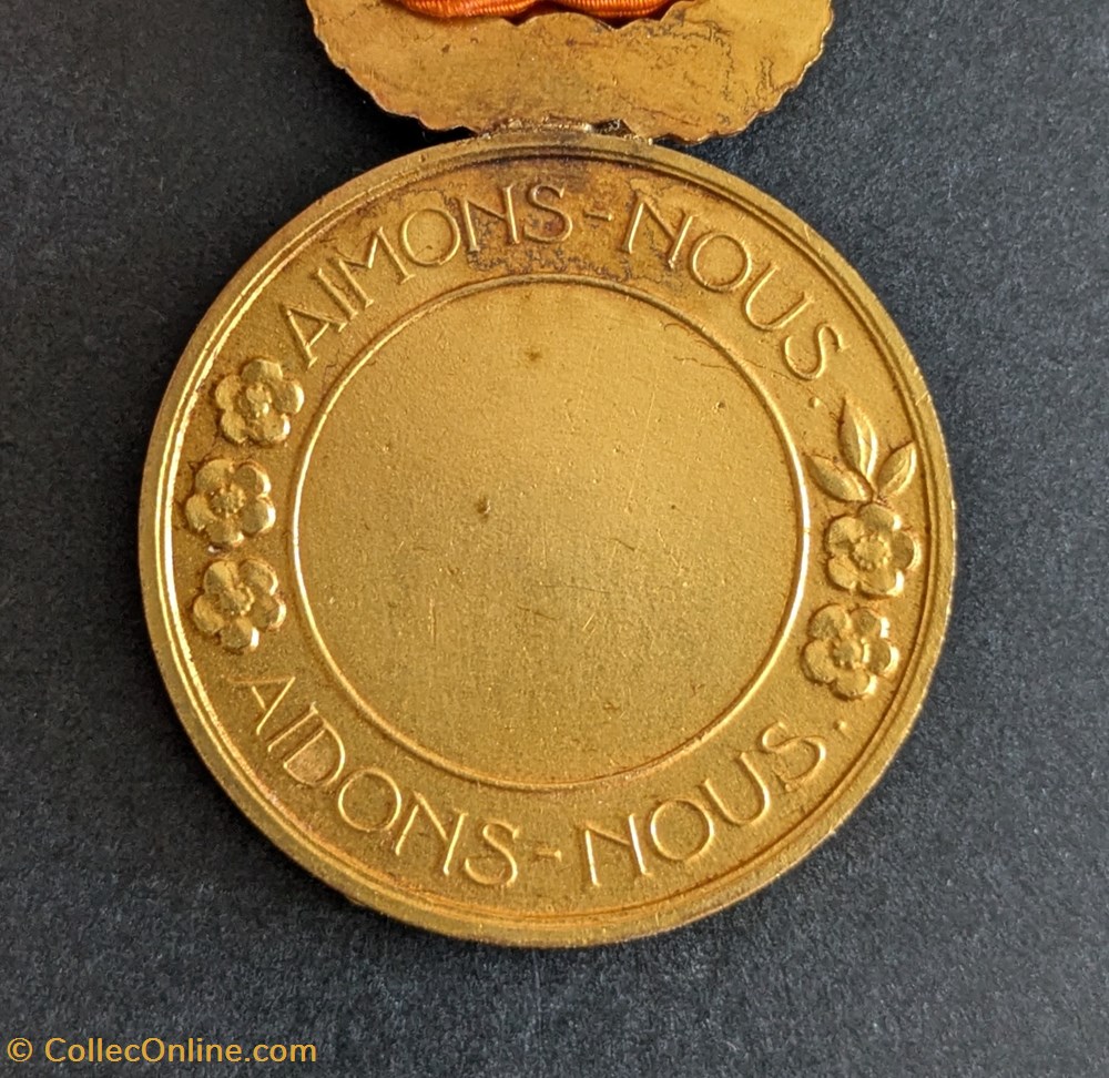 medailles france sneb medaille des oeuvres sociales de la societe encouragement au bien