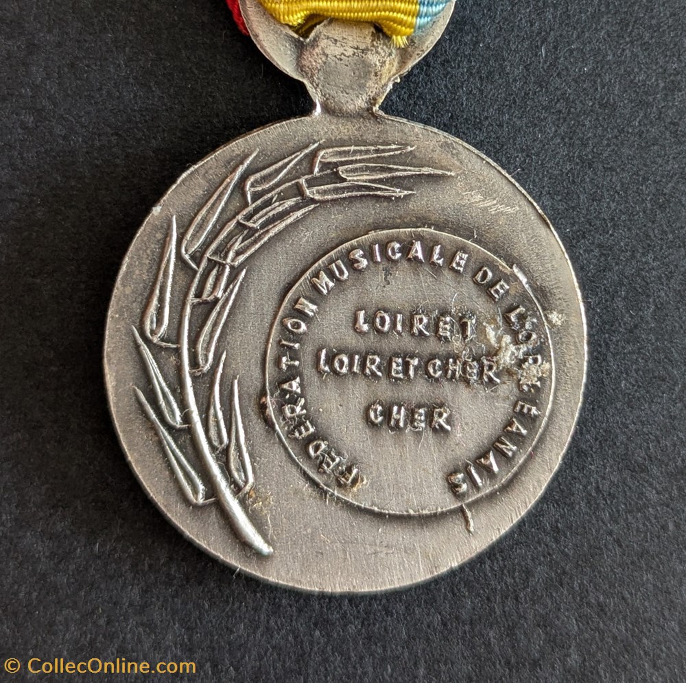 Médaille de la Fédération Musicale de l’Orléanais, du Loiret, du Loir-et-Cher et du Cher medailles medaille de la federation musicale de l orleanais du loiret du loir et cher et du cher