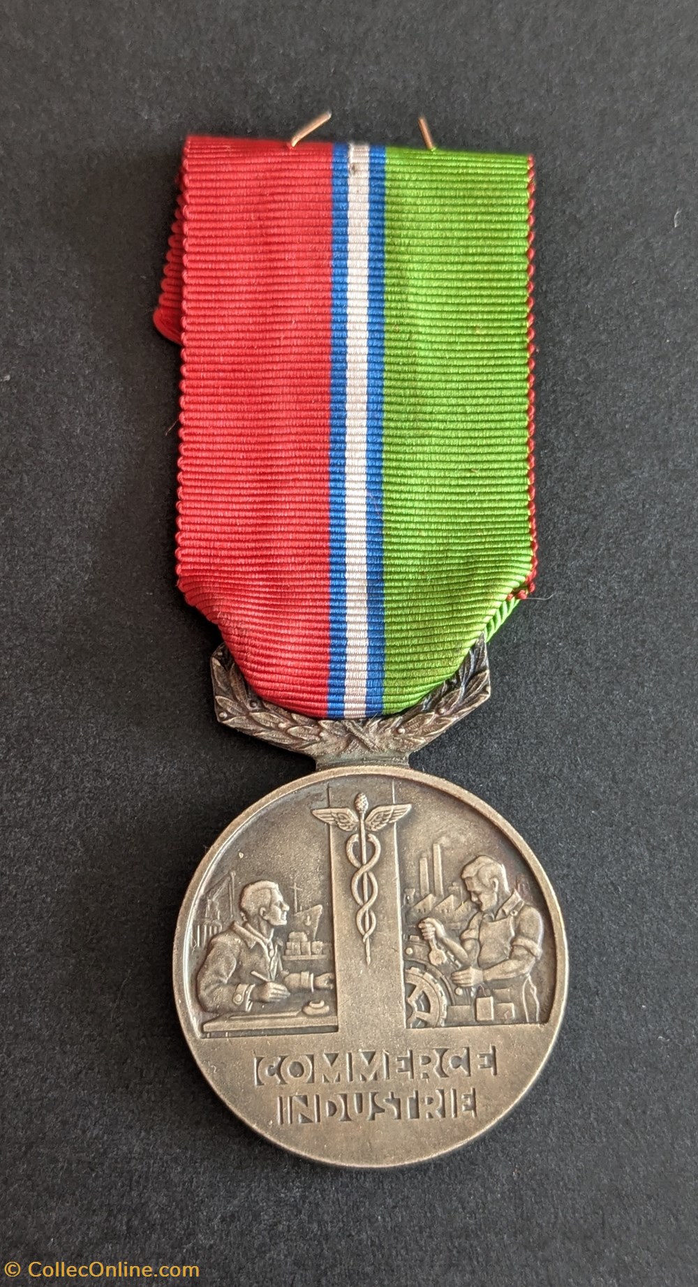 medailles medaille du syndicat general du commerce et de industrie