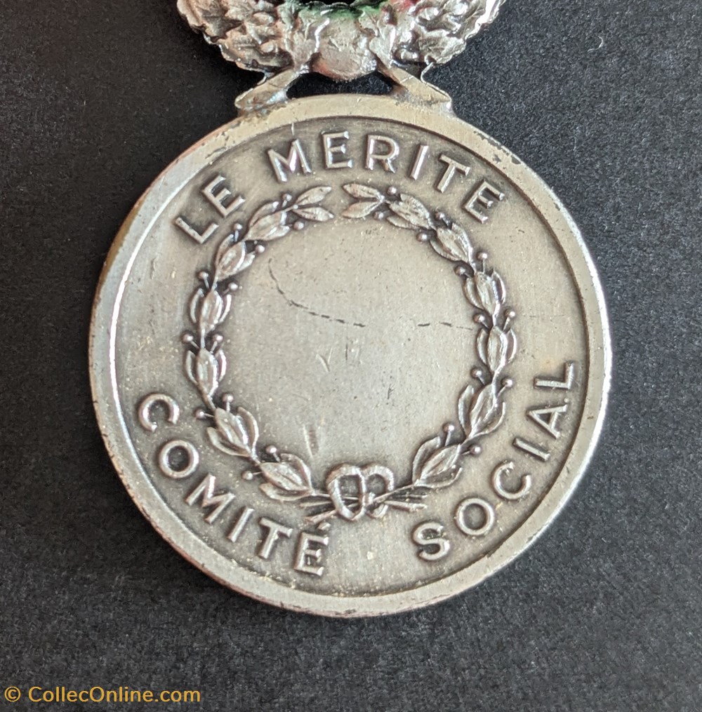 Médaille du comité social de la Société française d’encouragement “le Mérite” medailles medaille du comite social de la societe francaise d encouragement le merite