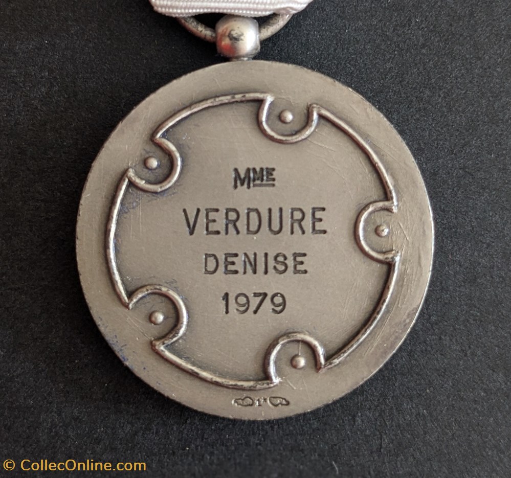 Médaille d'honneur de l'agence HAVAS medailles medaille honneur de agence havas