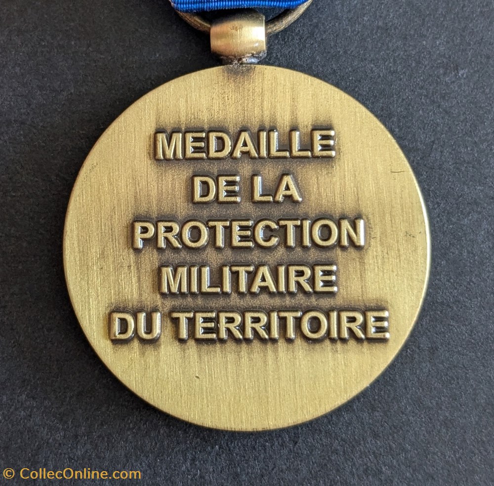 medailles medaille de la protection militaire du territoire sentinelle