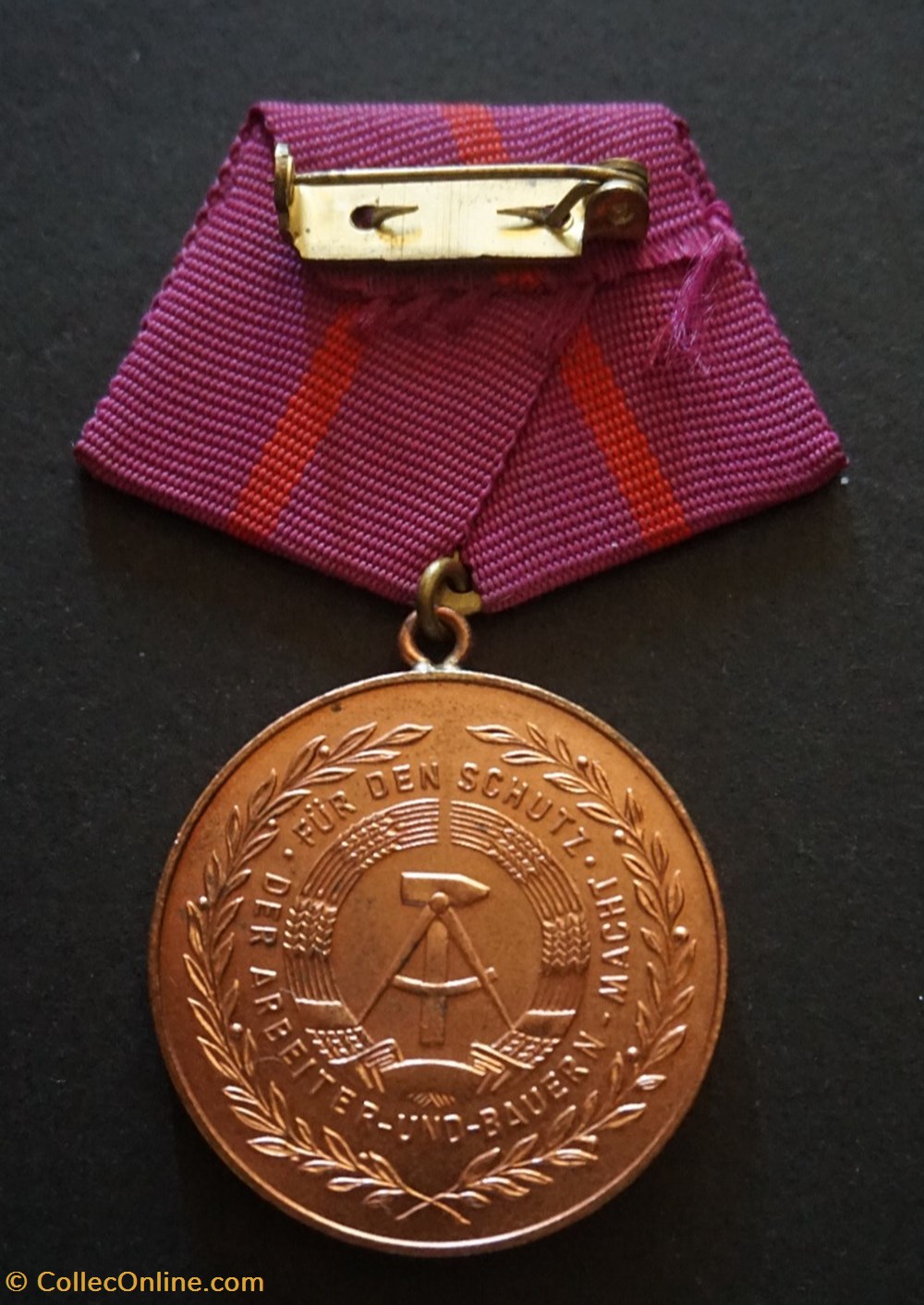 Médaille pour exécution fidèle du devoir dans la Défense Civile medailles medaille pour execution fidele du devoir dans la defense civile