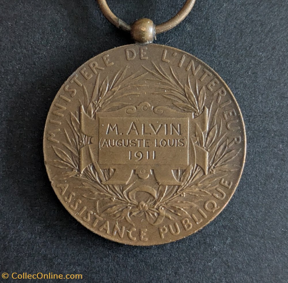Médaille d'Honneur de l'Assistance Publique (modèle n° 1) medailles france medaille honneur de assistance publique modele n 1