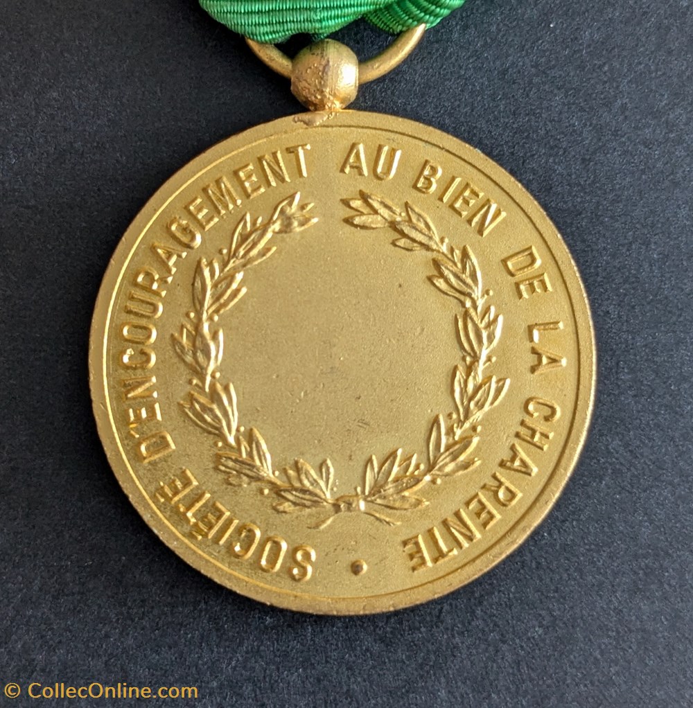 SNEB - Médaille de la Société d'Encouragement au Bien de de la Charente medailles france sneb medaille de la societe encouragement au bien de de la charente