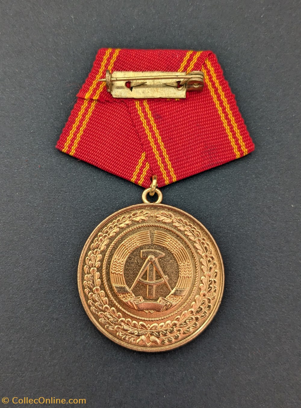 medailles allemagne medaille du service fidele dans les organes armes du ministere de interieur