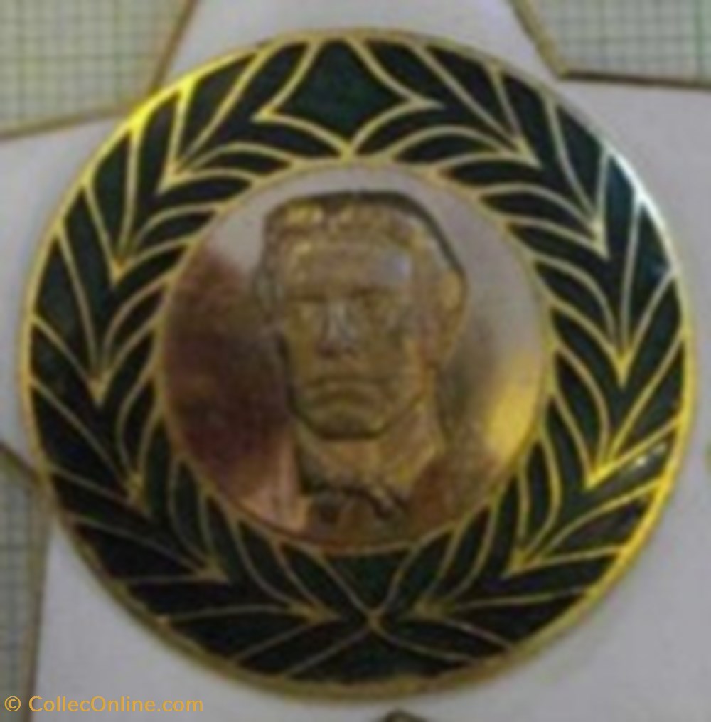 Ordre du 9 septembre 1944 3 medailles bulgarie ordre du 9 septembre 1944
