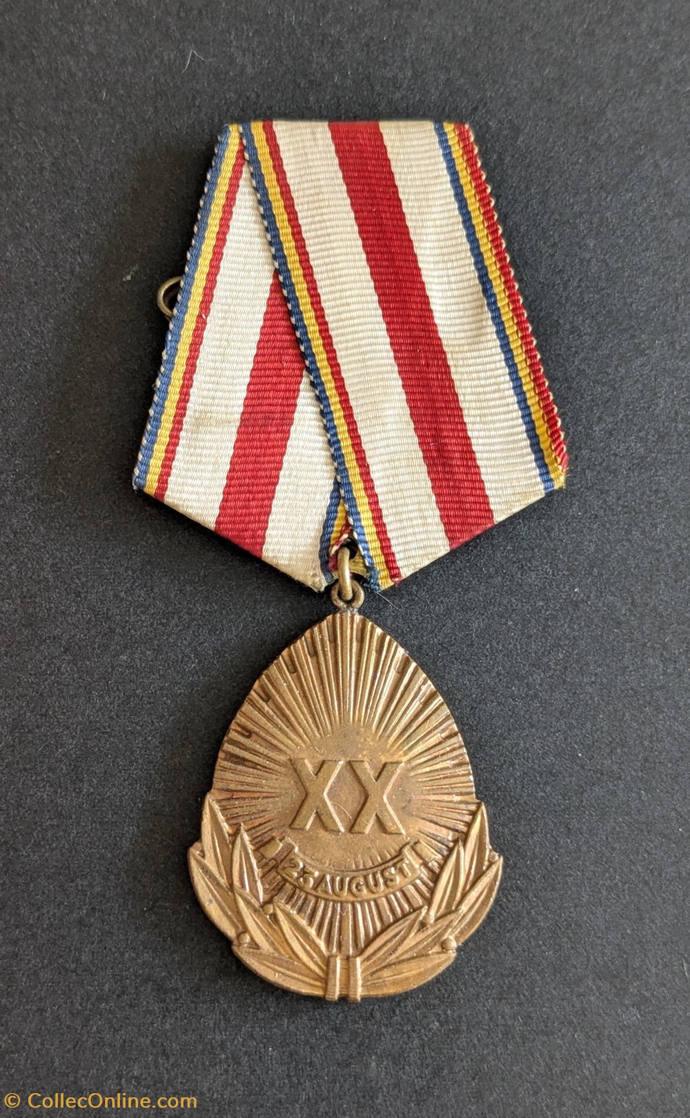 G2 - Médaille du 20ème anniversaire de la libération de la patrie medailles roumanie g2 medaille du 20eme anniversaire de la liberation de la patrie