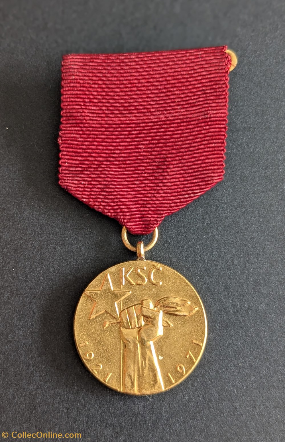 Médaille commémorative du 50ème anniversaire de la fondation du parti communiste tchécoslovaque medailles republique tcheque medaille commemorative du 50eme anniversaire de la fondation du parti communiste tchecoslovaque