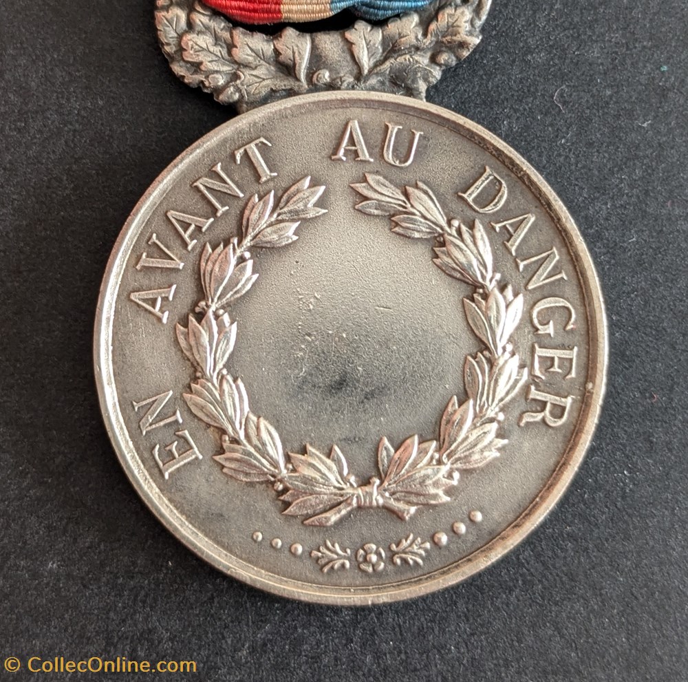 Médaille de la société des sauveteurs de Toulon 3 medailles france medaille de la societe des sauveteurs de toulon