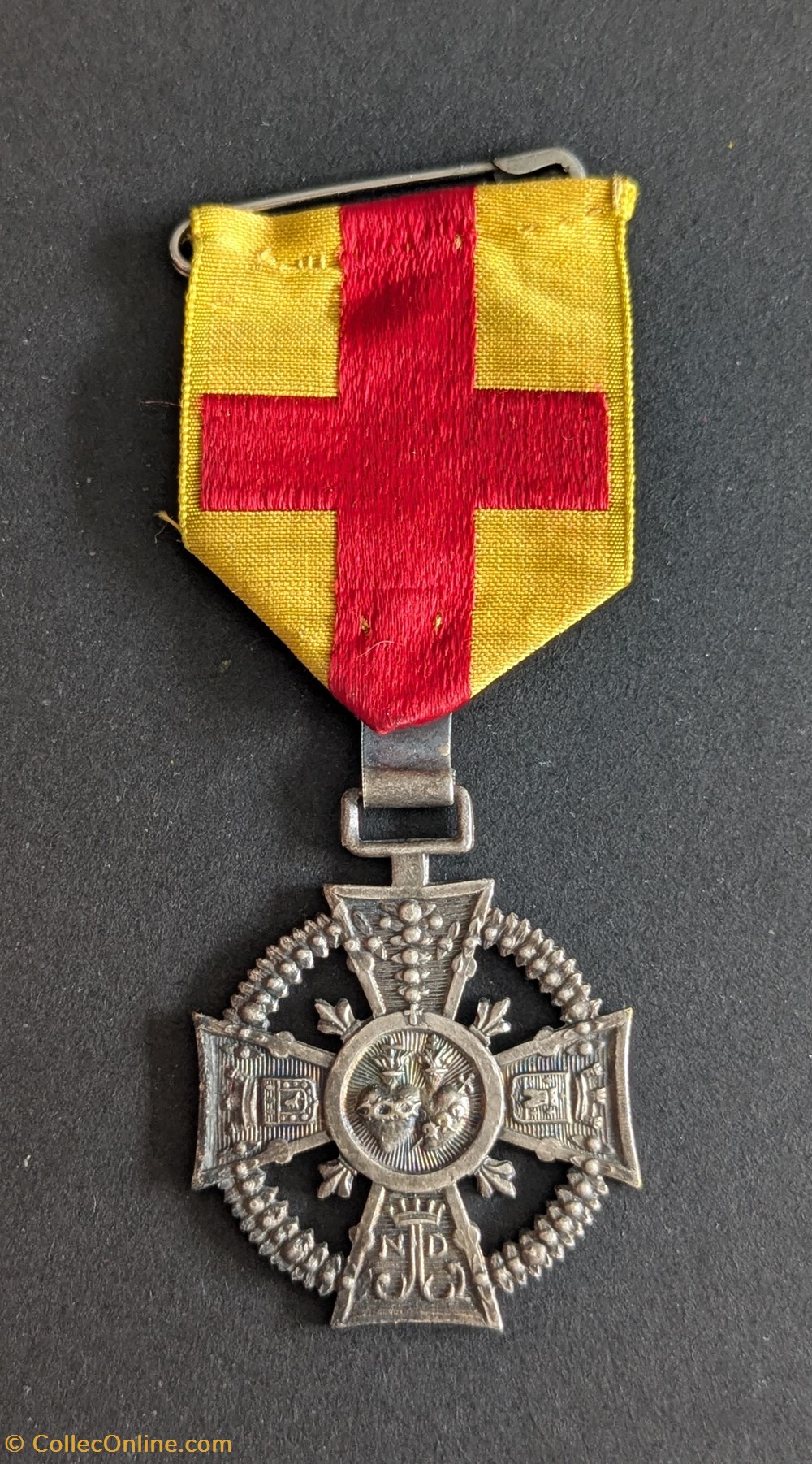 Médaille du pèlerinage à Lourdes de l’Hospitalité du Poitou medailles medaille du pelerinage a lourdes de l hospitalite du poitou