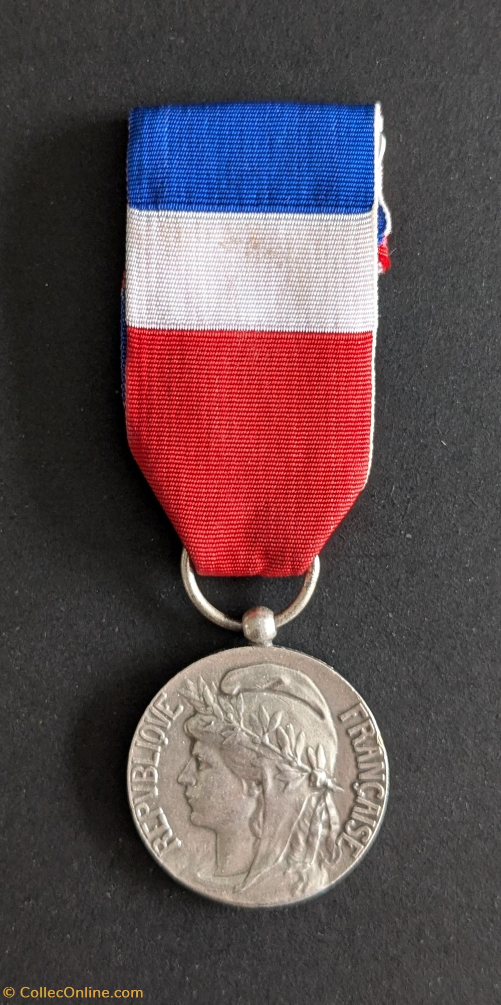 N° 14 A - HONNEUR TRAVAIL PSA PEUGEOT CITROËN medailles n 14 a honneur travail psa peugeot citroen
