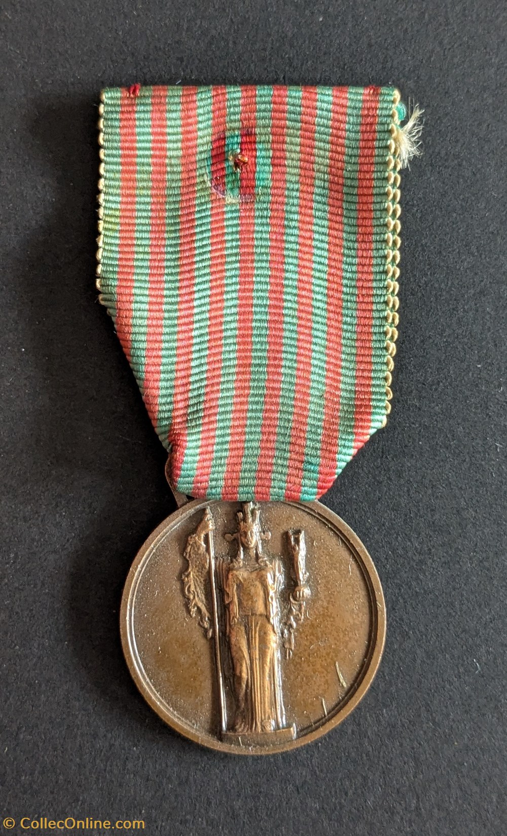 MIL/G2 - Médaille commémorative de la période de la guerre 1940-43 medailles italie mil g2 medaille commemorative de la periode de la guerre 1940 43